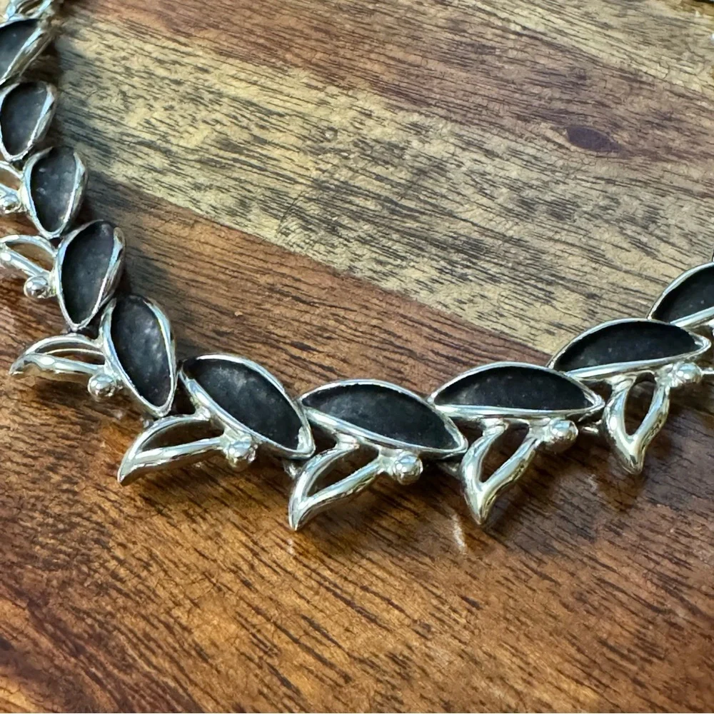 Vintage Silver Tone Black Enamel Leaf Choker Necklace Adjustable